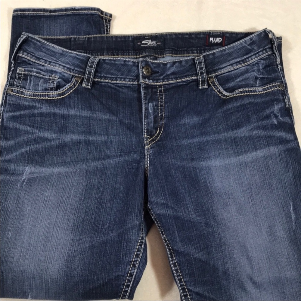 Silver Suki Mid Straight size 20. Inseam measures 31”. Waist measures 20”